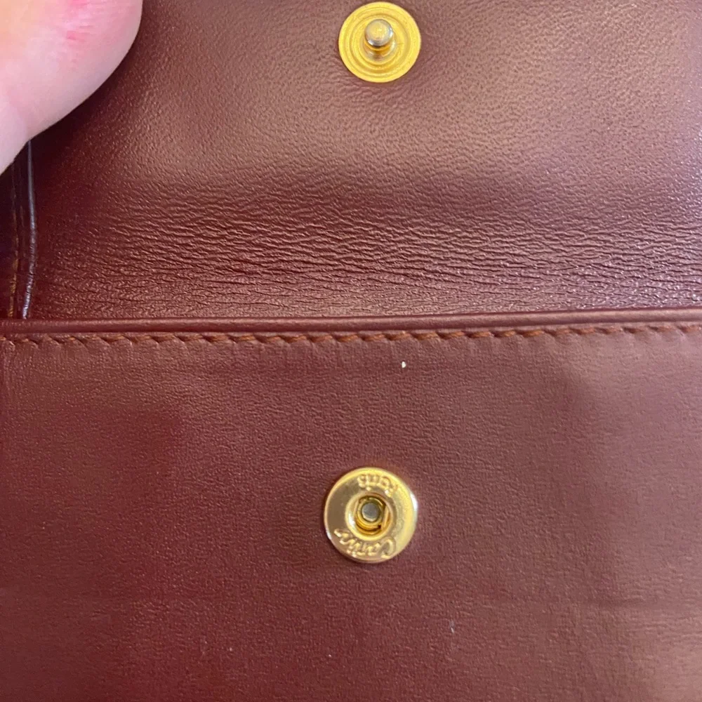 AUTHENTIC!! CARTIER Burgandy Calfskin Leather Wallet. luxury